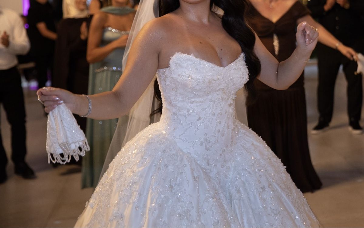 Vestiti: Massgeschneidertes Brautkleid – Nuovo (secondo la descrizione) da Boswil venduto da e.zeqiri9 4