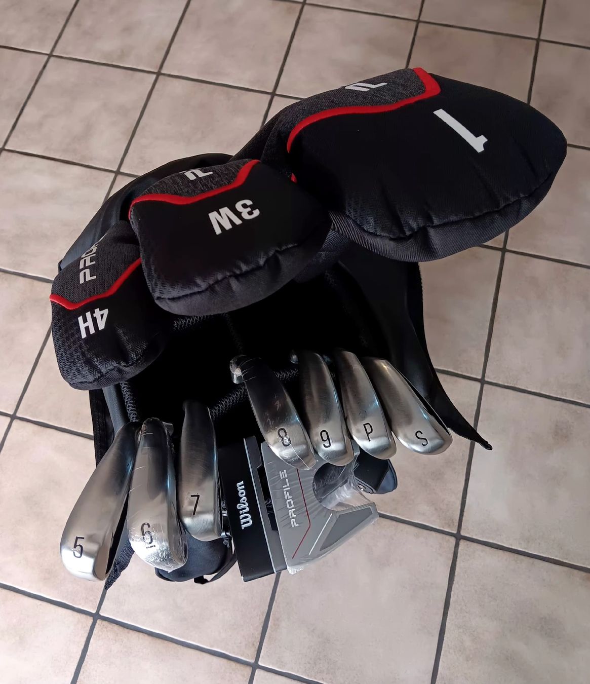 Wilson Clubs & Sets: Wilson Profile Men's Golf Set Rechtsgriff Graphitschaft Ko – D'occasion à Riggisberg par Aslan70 1