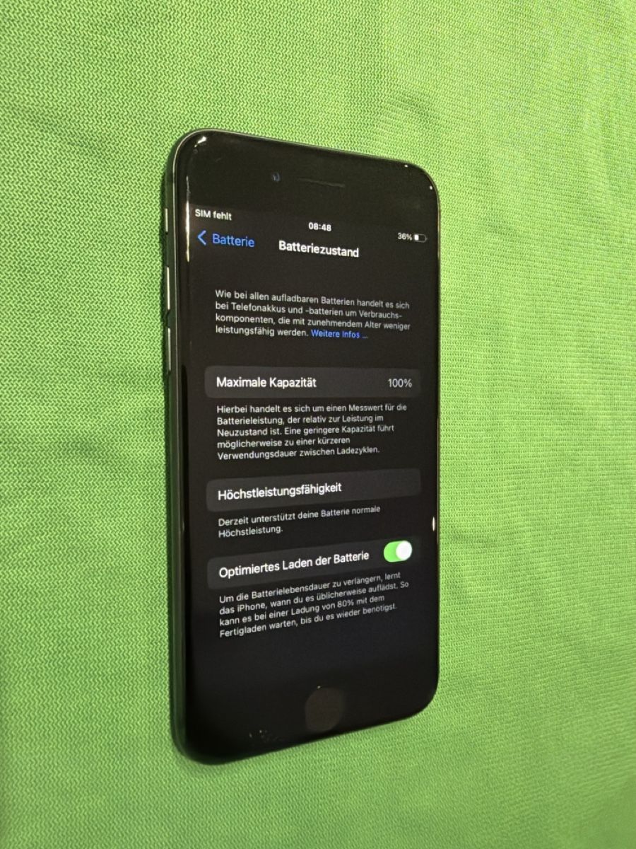 Apple Portables: iPhone 8 / 256Gb / Schwarz / 100% Akku / H9 – D'occasion à Arbon par BaX_94 1