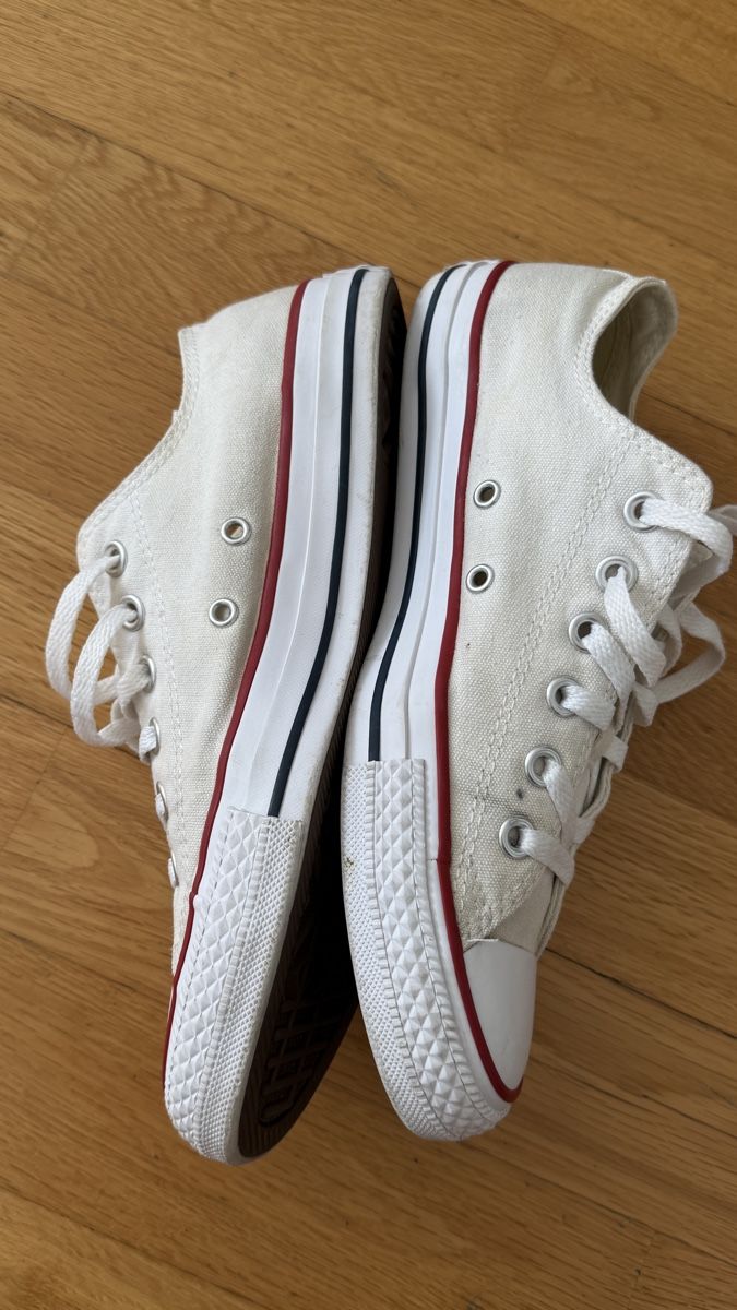 Converse Scarpe da uomo: Converse sneakers, size 39.5 – Nuovo (secondo la descrizione) da Zürich venduto da ana_782l 4