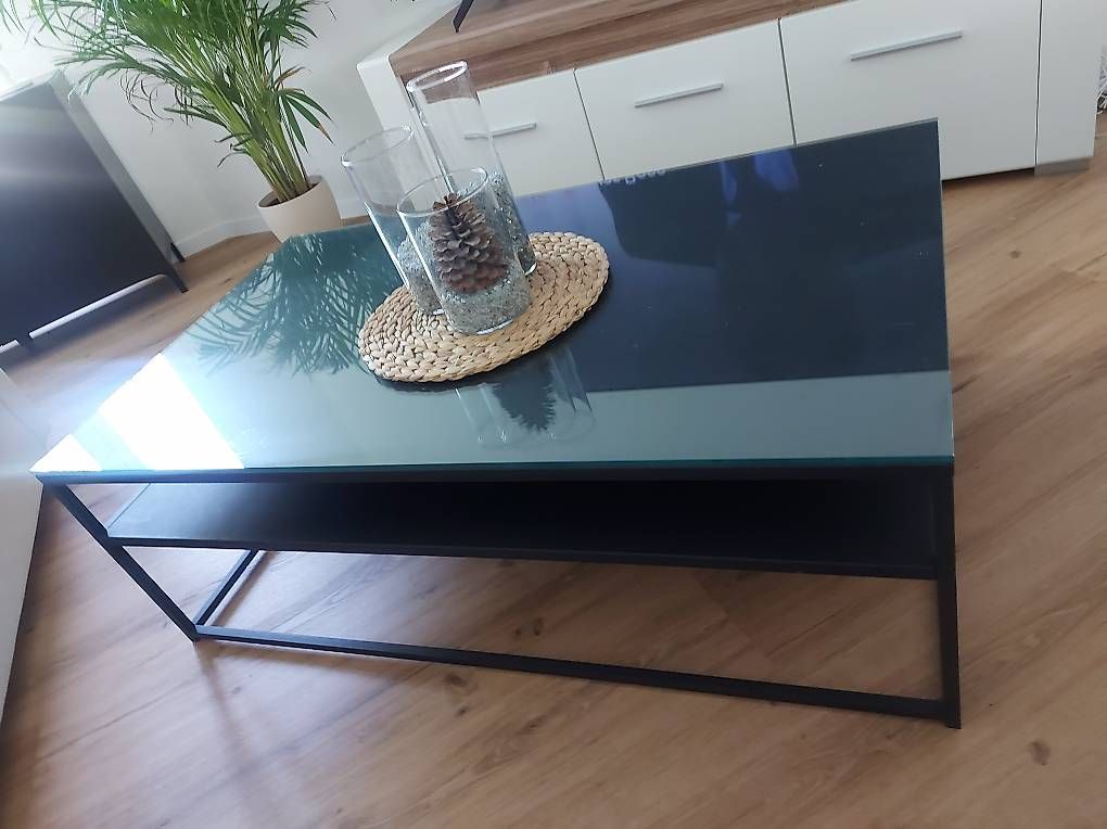 Tavoli: Salontisch mit Glasplatte – Usato da Näfels venduto da Mp74