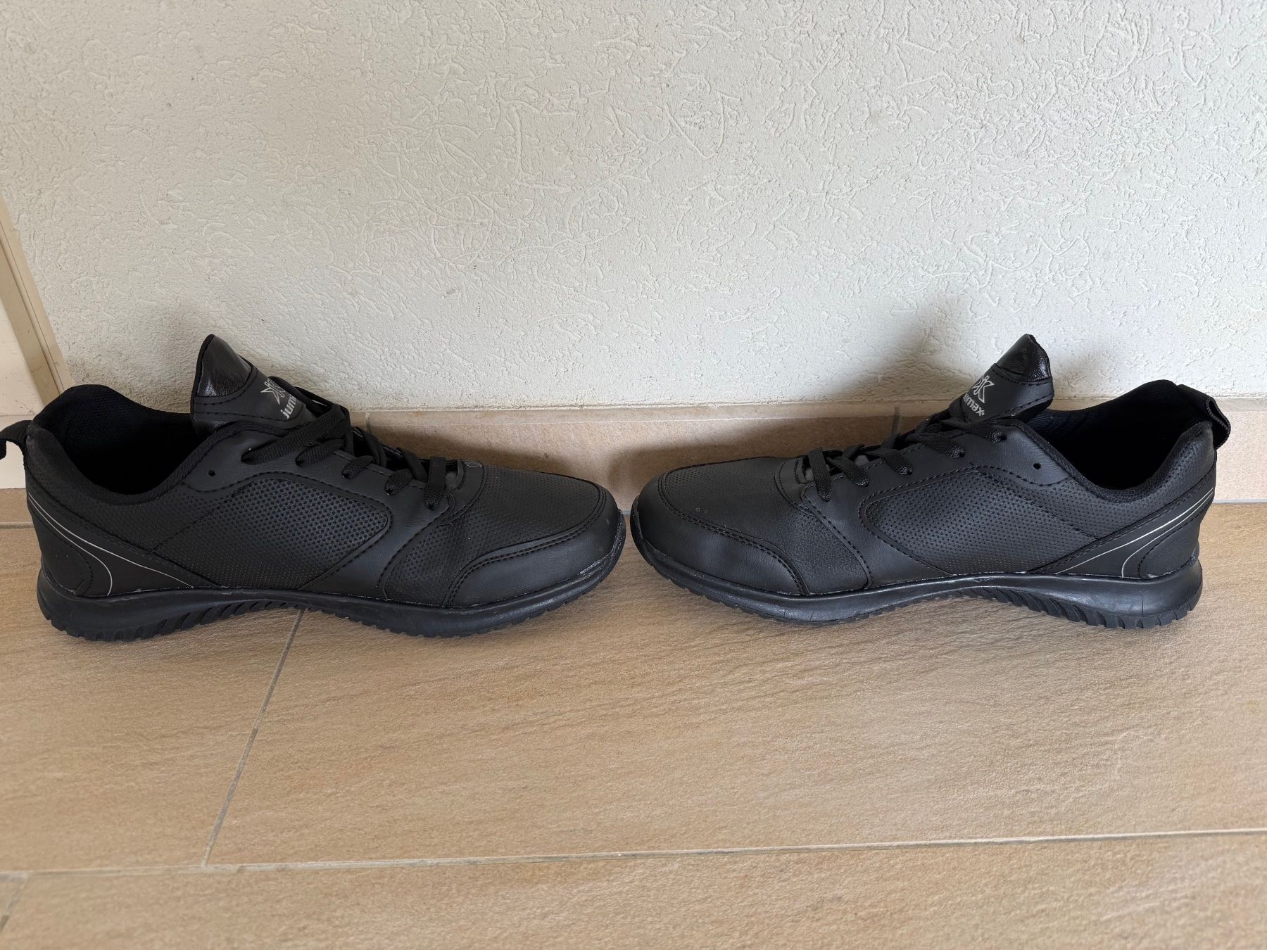 Scarpe da uomo: Baskets Jumax, p.44 – Nuovo (secondo la descrizione) da St-Gingolph venduto da GoldenKeys 2