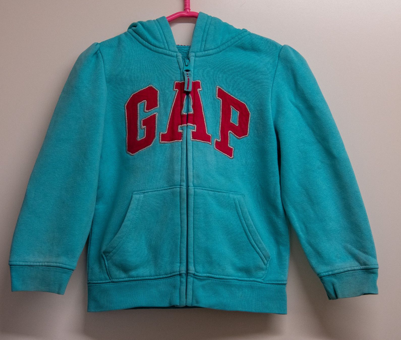 Gap Maglioni & Felpe: Hoodie von GAP, Gr. 104 – Usato da Meilen venduto da luca70