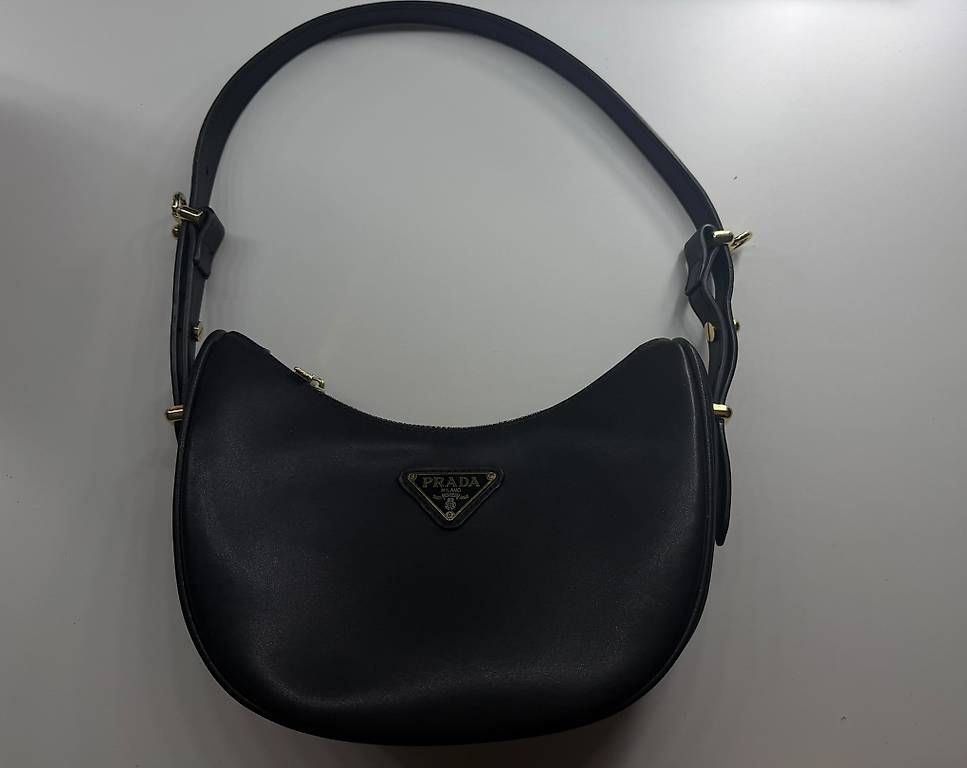 Borse da donna: Prada – Usato da winterthur venduto da nanyna1976 1