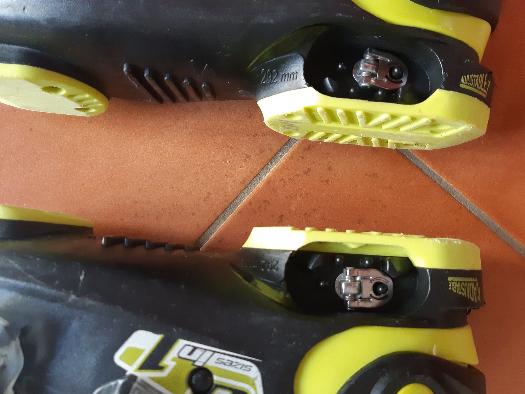 Elan Sci: Elan sci bambino + scarponi +bastoni – Usato da Magliaso venduto da Dlele 4