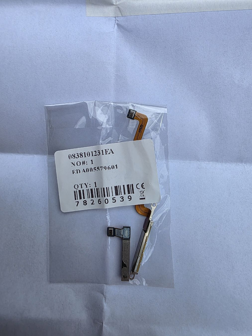 Samsung Telefoni cellulari / Smartphones: Ersatzteil Samsung S22 5G Antennen  – Nuovo e nell'imballaggio originale da Goldach venduto da Gusi60