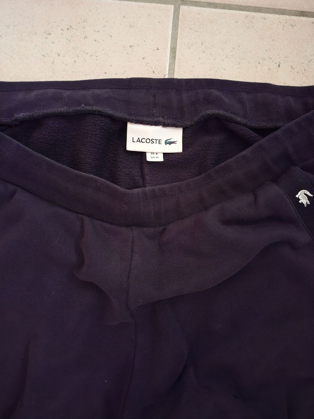 Kleiderpakete: Ensemble Lacoste noir taille M – Gebraucht aus Fully von L_inclassable 4