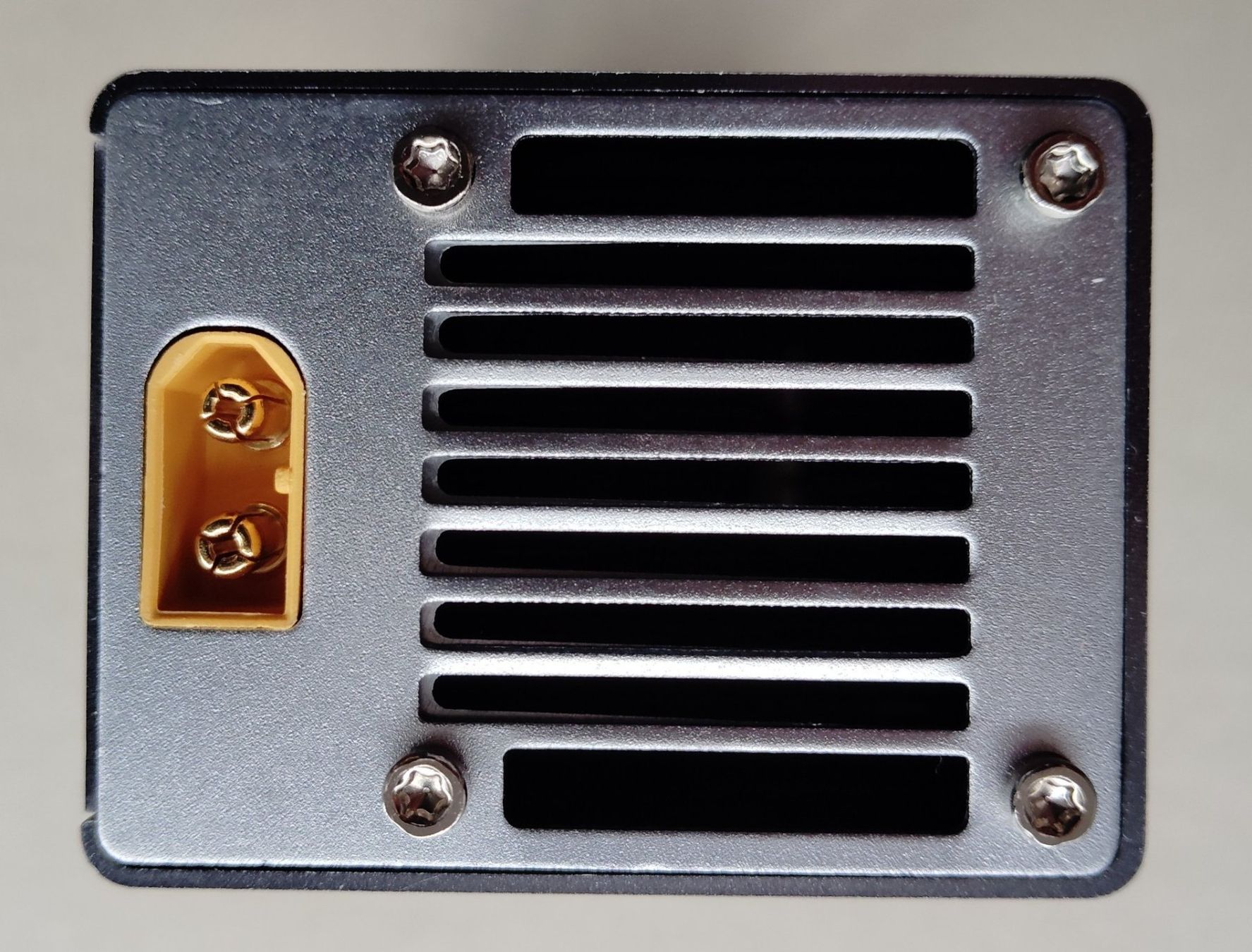 ISDT Batterie, Caricabatterie & Alimentatori: ISDT déchargeur équilibreur rapide et intéligent de Lipos – Usato da St-Imier venduto da foto2hand 2