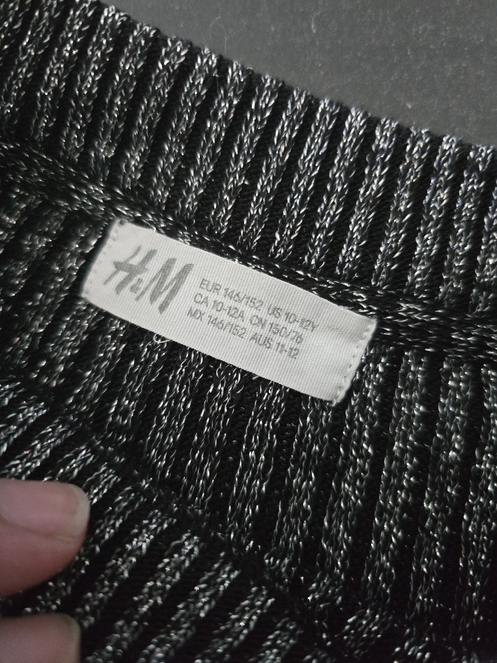 Pulls et sweat-shirts: Festliche Pullover Gr.134-140  – D'occasion à Unterentfelden par Panda-87 2