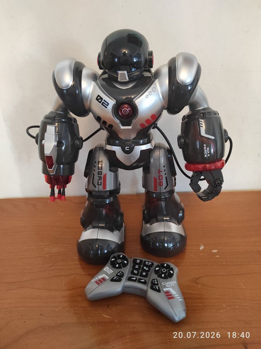 Spielzeuge: Xtrem Bots Roboter – Gebraucht aus Zürich von Zotila1