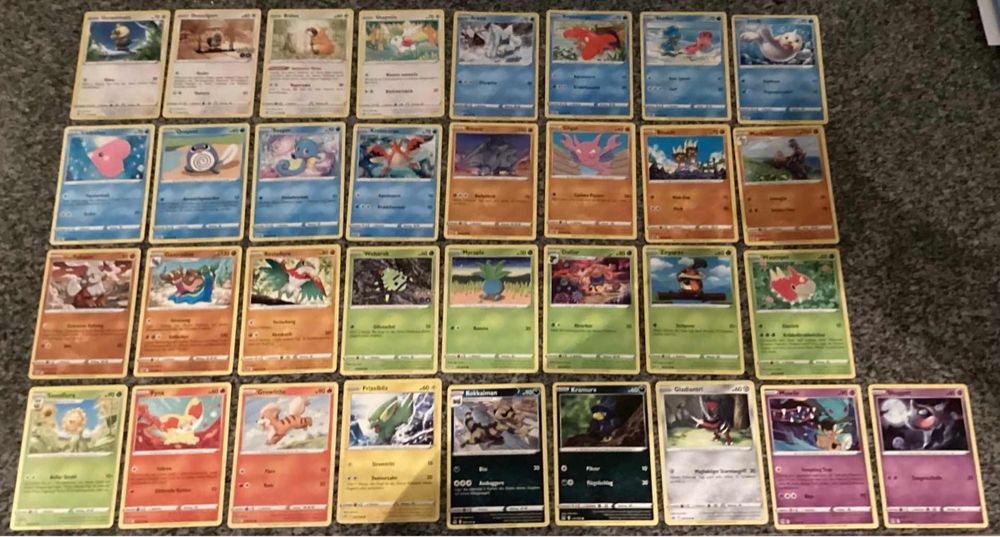 Pokémon Cartes à collectionner: 33 Pokémon Karten – Neuf (Voir description) à Brittnau par Butterfly1515