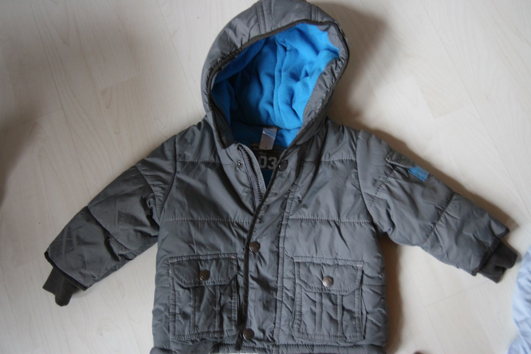 Kleiderpakete & -sets: Winterjacke, Schlafsack, Bodys Gr. 68 – Gebraucht aus Fislisbach von lorgli 1