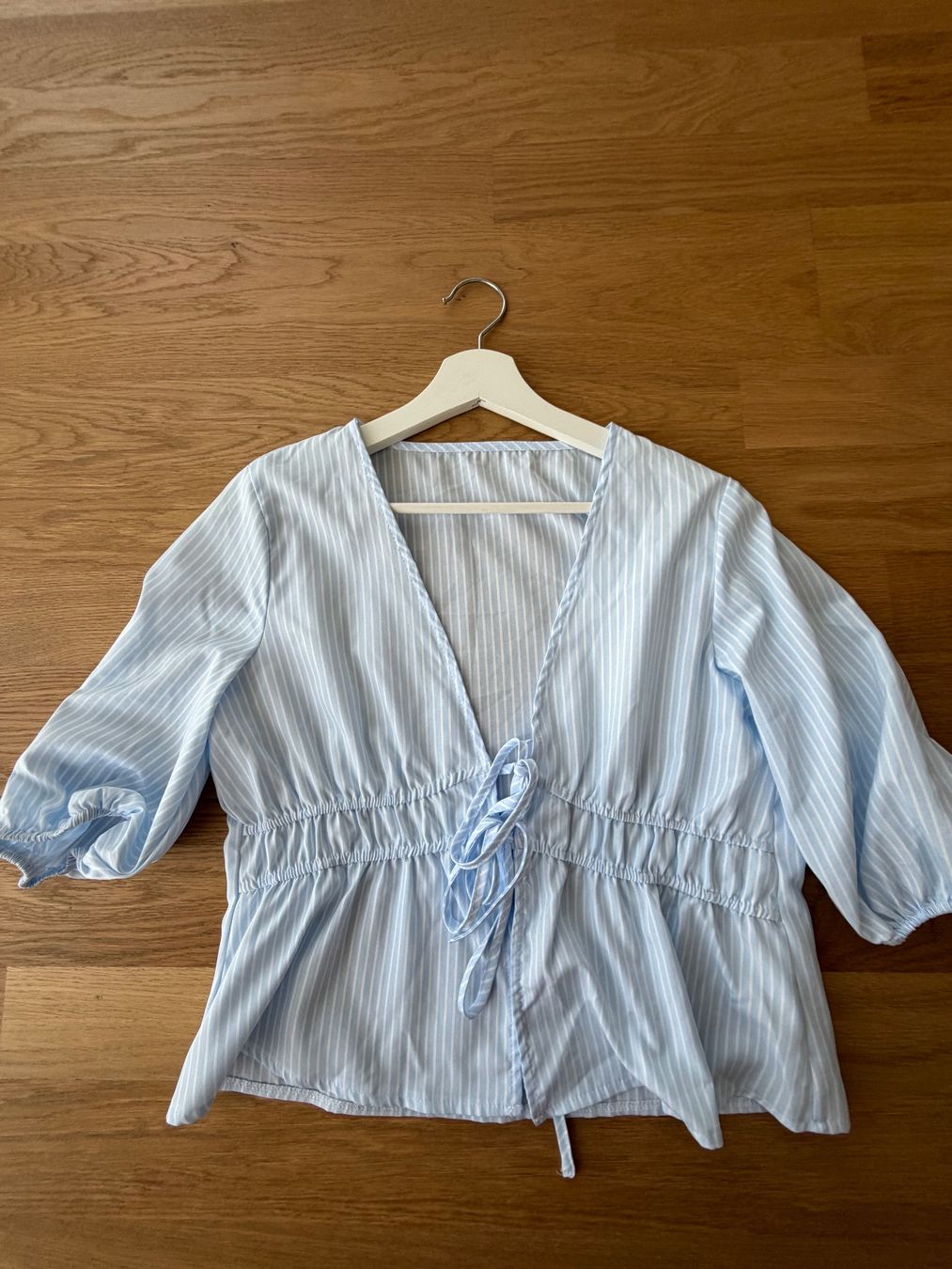 Blusen: Bluse zum Binden – Gebraucht aus Luzern von maz_jq6n 1
