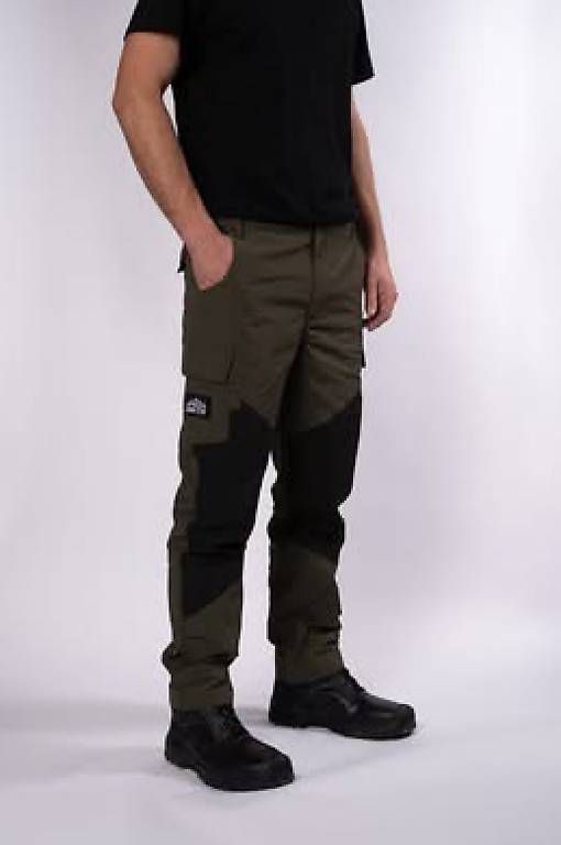 Lotti di vestiti: Restposten Outdoorbekleidung – Nuovo e nell'imballaggio originale da Pfäffikon SZ venduto da rom_2s75