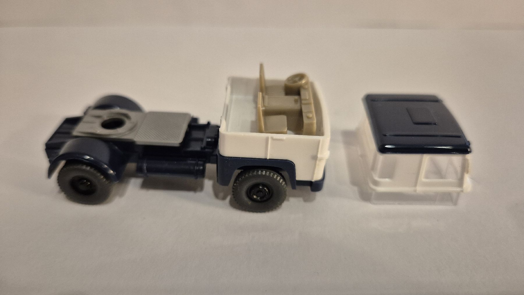 Wiking Modellini d'auto: Scania mit Containerauflieger von Wiking – Nuovo (secondo la descrizione) da Uznach venduto da Katinka83 2