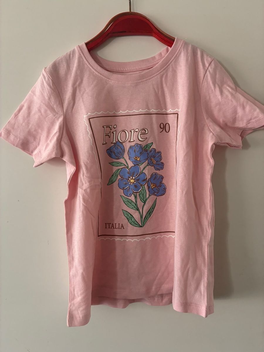 Blouses, T-shirts & Tops: Schönes Tshirt Gr. 140, Neu – Neuf (Voir description) à Richterswil par duffi326464