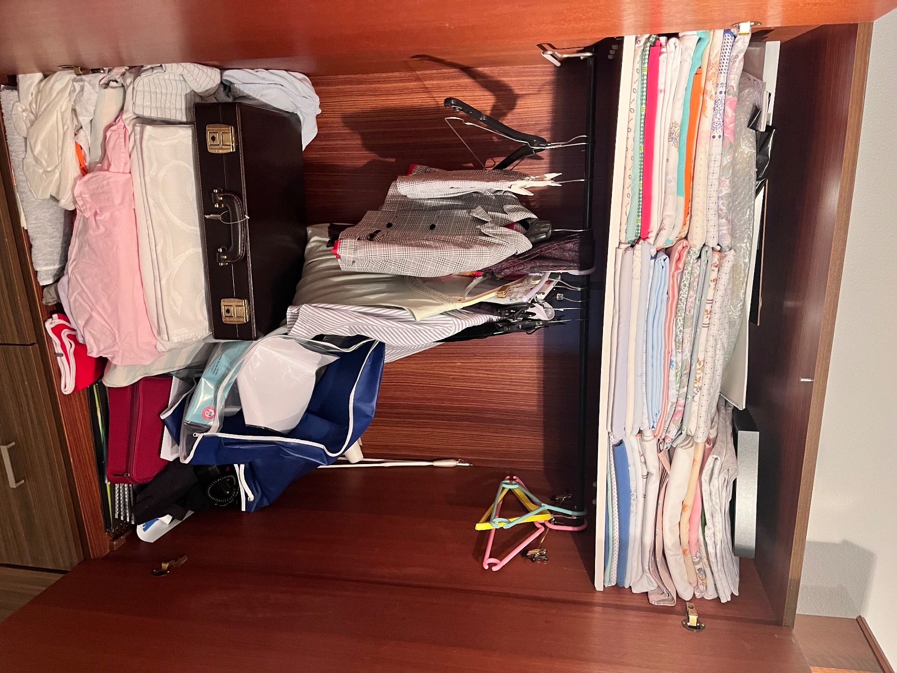 Armadi: Schrank braun – Usato da Hinwil venduto da dire07 2