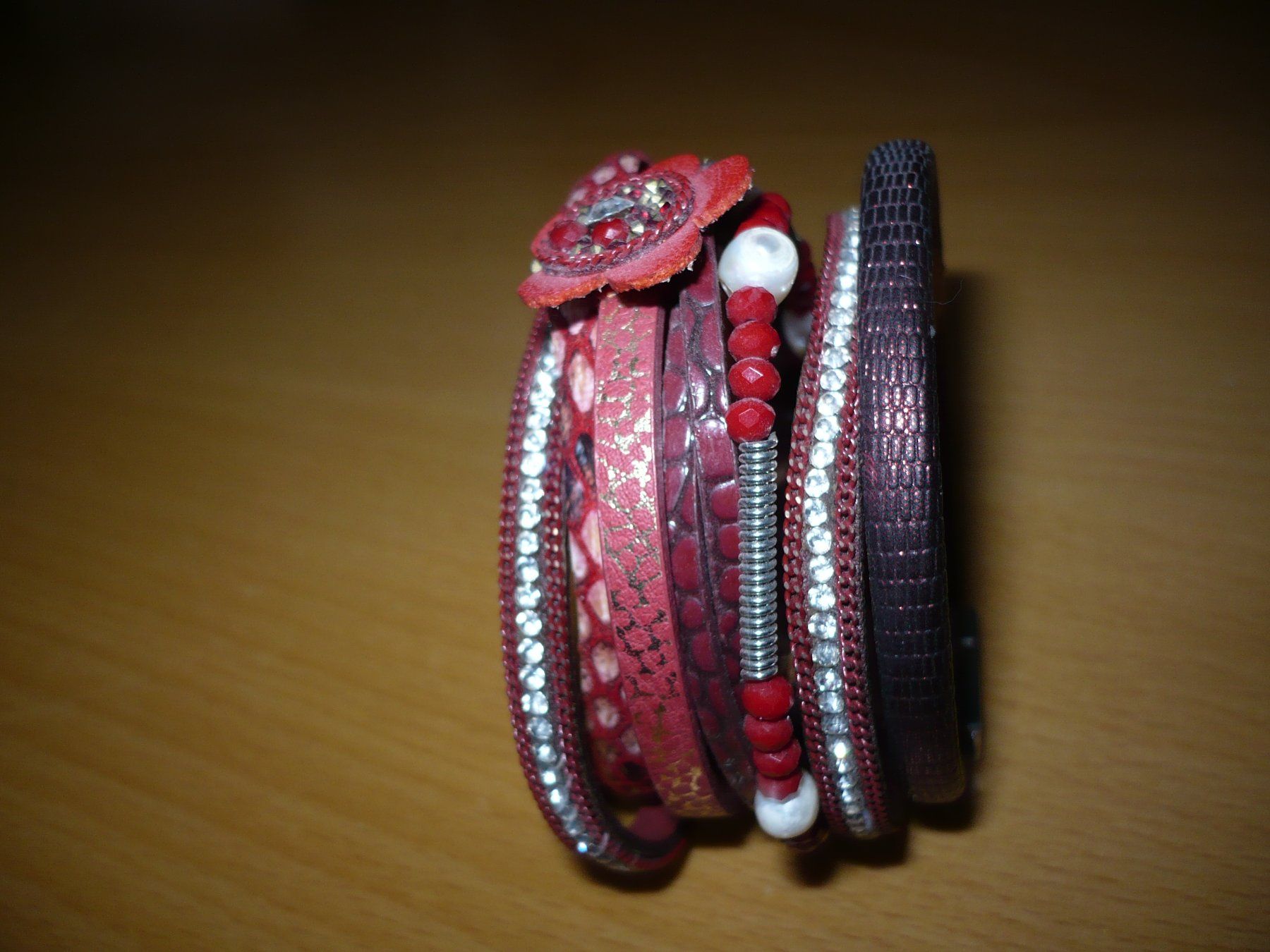 Bracciali & Braccialetti: schönes Leder Armband – Usato da Merzligen venduto da Marthe22 2