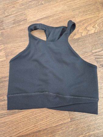 Black Nike sports bra S