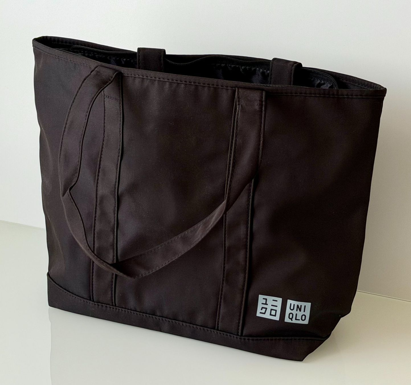 Uniqlo Borse: Uniqlo Tote Bag – Nuovo e nell'imballaggio originale da Uster venduto da Tpm