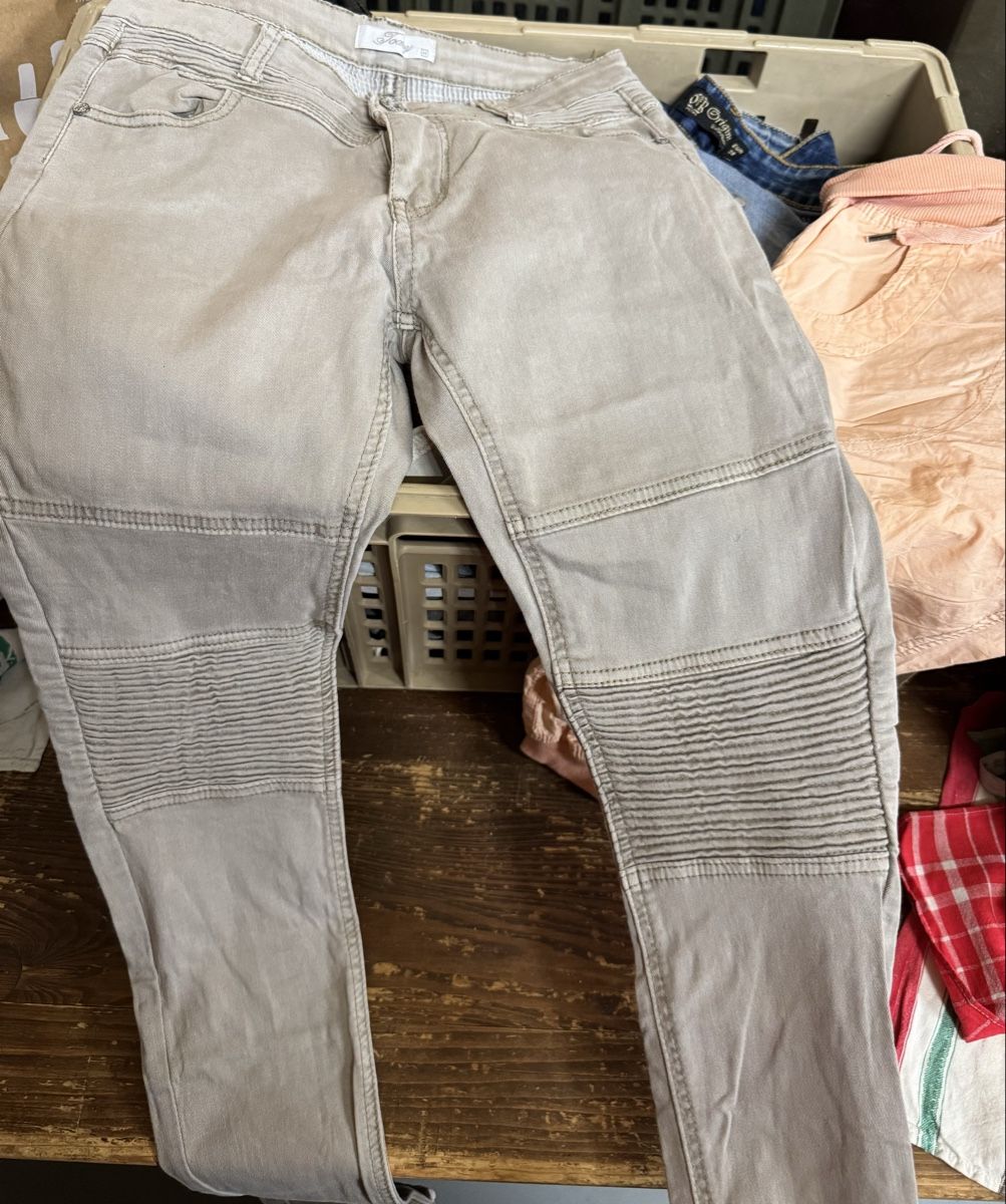 Lots de vêtements: Kleider 36/38 S/M  – D'occasion à Ermatingen par Pinggu02 6
