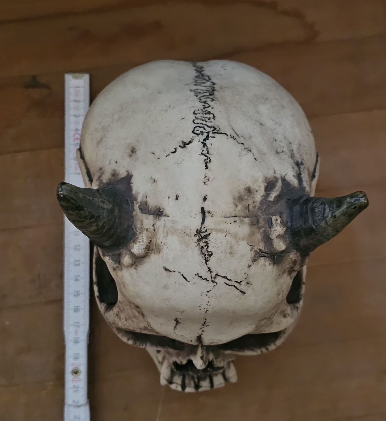 Tutte le decorazioni: Deko Totenkopf mit Hörnern – Usato da Worben venduto da Quest 2
