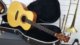 Lakewood J-14 Western gitarre mit tonabnehmer inkl.koffer