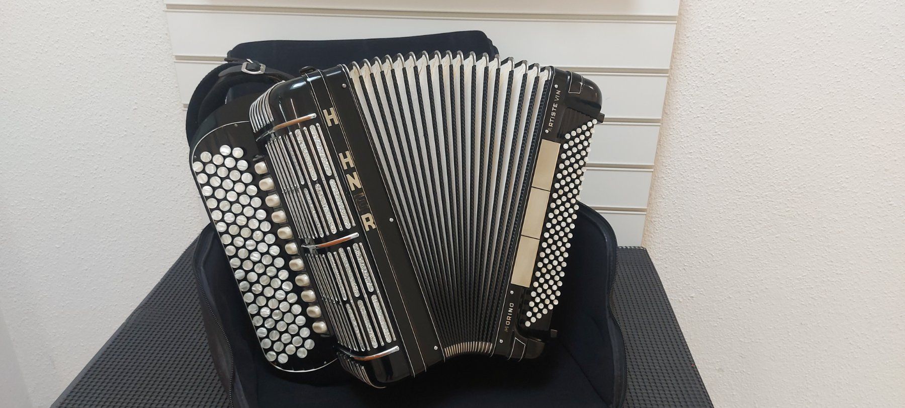Hohner Morino Artiste VI N C-Griff inkl.Bag (Neu (gemäss Beschreibung ...