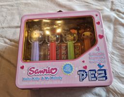 Sanrio Hello Kitty & My Melody PEZ Spender .Ältere Box.