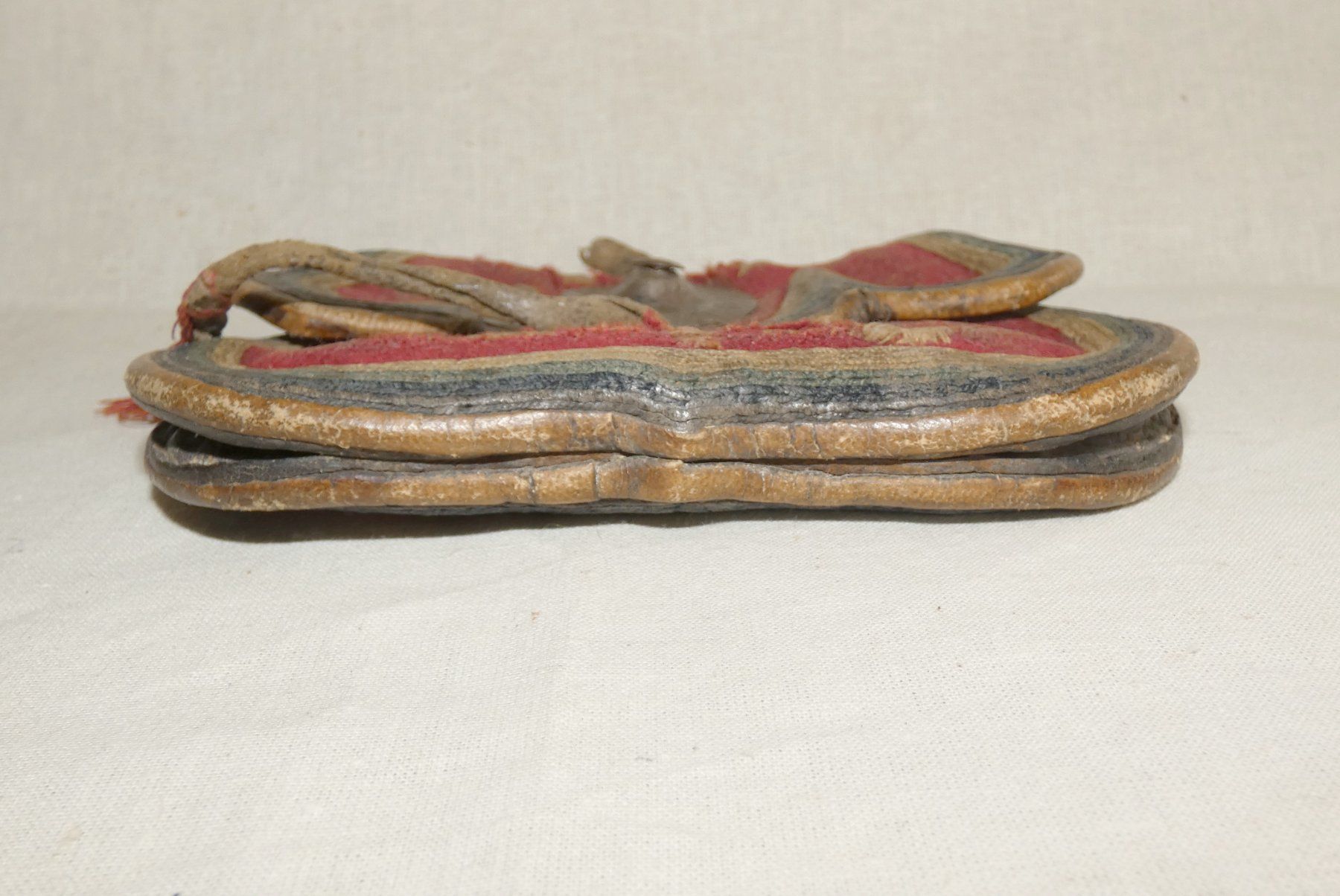 Statuette: Ancienne bourse du Tibet – Usato da Cernier venduto da Tashi_Delek 6