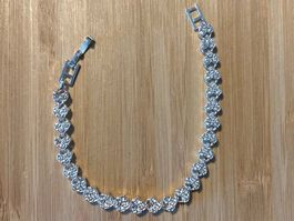 Funkelndes Armband mit Strass-Steinen, neuwertig!