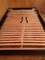 Bettgestell / Länge 2.05m / Breite 1.25m