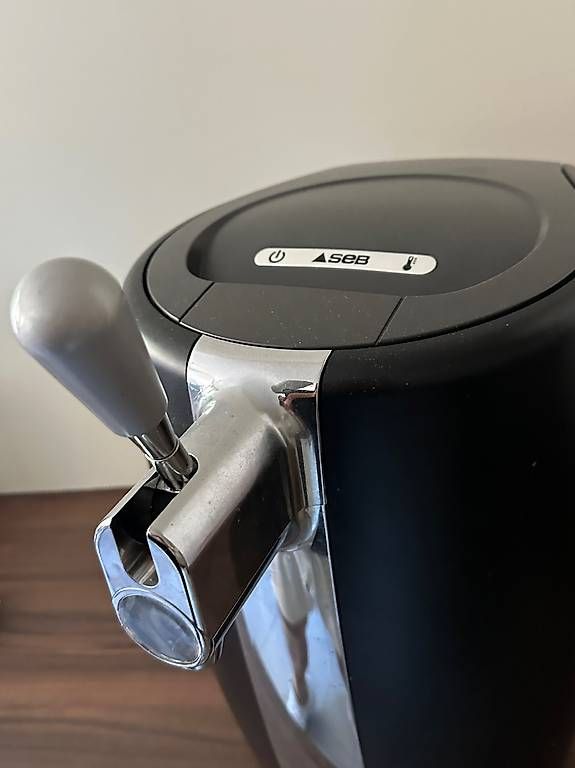 Küchengeräte: Tireuse à bière – Gebraucht aus Vandoeuvres von loi_8g5l 1