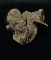 Weisses glitzerndes Haargummi