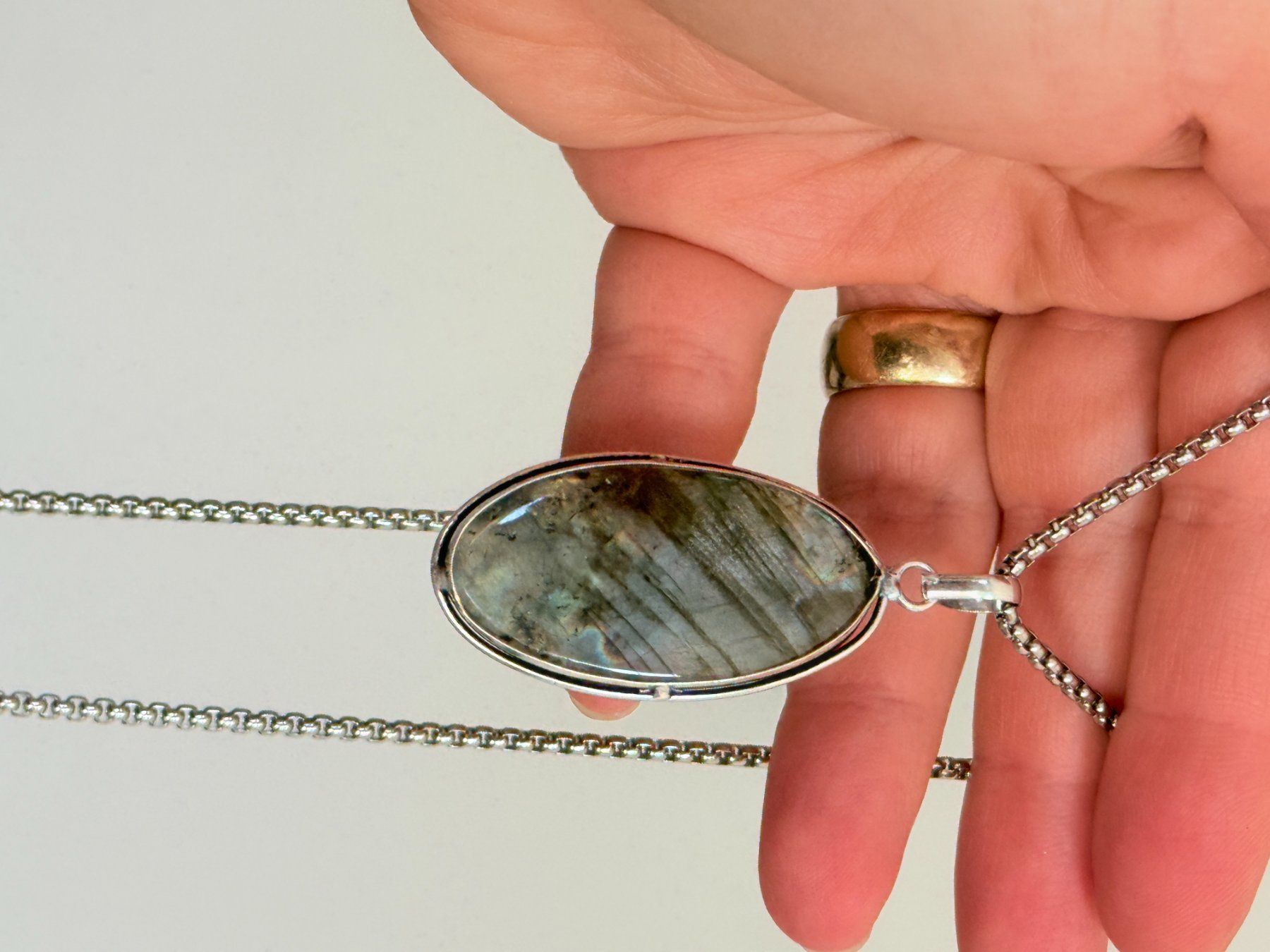 Catenine: Collier avec pendentif labradorite ovale – Nuovo e nell'imballaggio originale da Genève venduto da AWWA 4