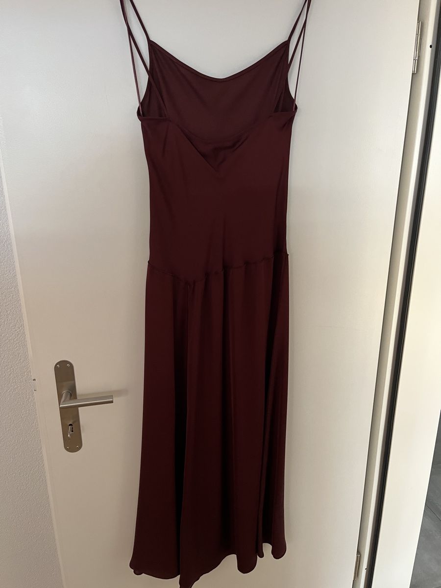 Massimo Dutti Vestiti: Maroon Maxi Dress by Massimo Dutti Size S – Nuovo e nell'imballaggio originale da Bözberg venduto da Vally_Free 1