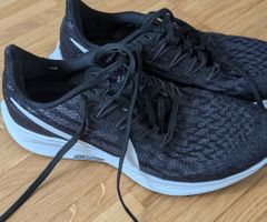 Nike Laufschuhe Zoom Pegasus 36 schwarz Grösse 38