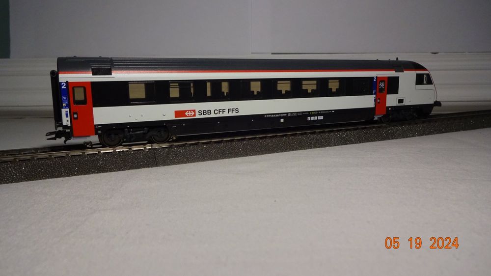 Märklin Trains électriques: Märklin 42177 SBB Schnellzug-Steuerwagen EW IV BT – Neuf avec emballage d'origine à Steffisburg par Narzisse 2