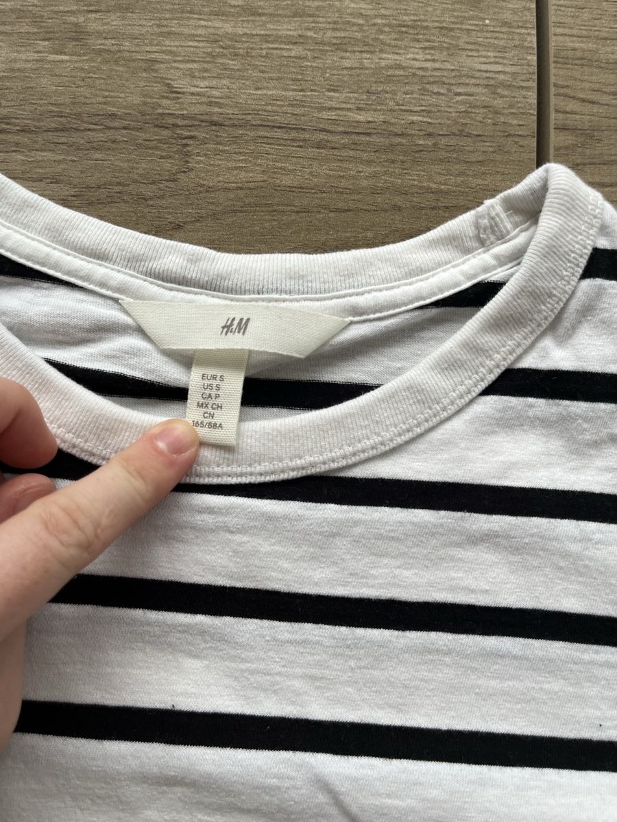H&M Pulls & Sweat-shirts: Sweater gestreift – D'occasion à Zuzwil SG par dieschnellemichelle 2