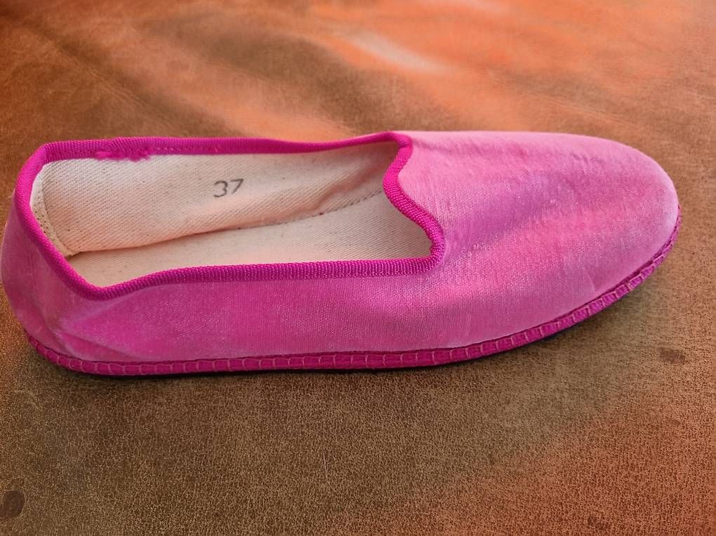 Damenschuhe: Ballerina Samt – Neu (gemäss Beschreibung) aus Witterswil von Katja... 1