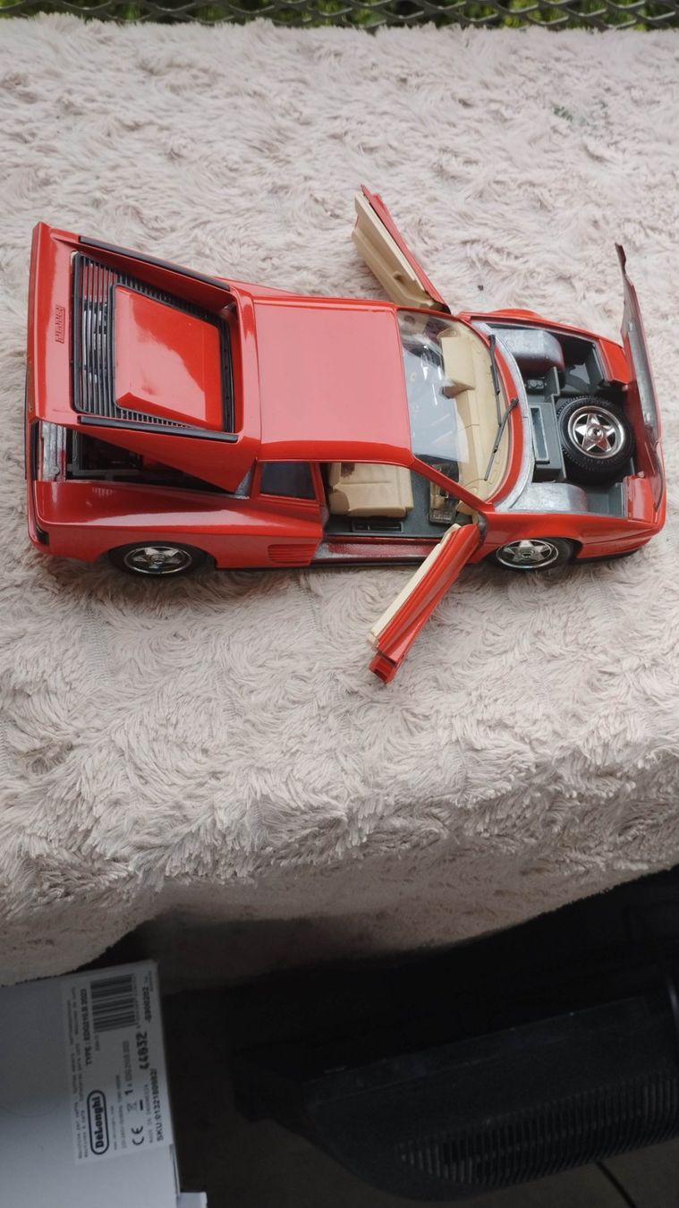 Ferrari Modellini d'auto: Ferrari Testarossa 1984 – Usato da Chur venduto da oriori 2