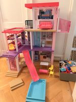 Barbie Traumvilla Puppenhaus mit Rutsche gebrauchter Zustand