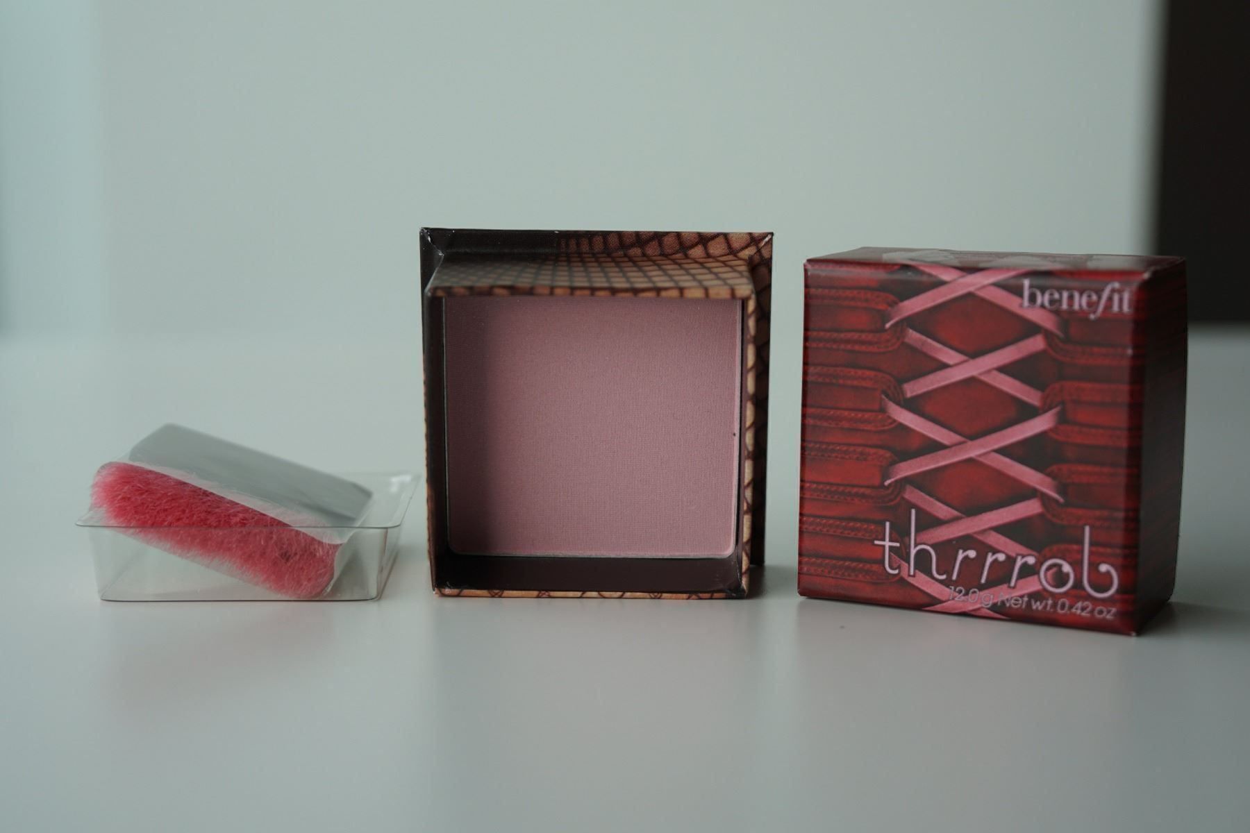 Make-up: Benefit thrrrob Powder Blush - Neu NP:49 – Nuovo e nell'imballaggio originale da Zürich venduto da sambaum 2