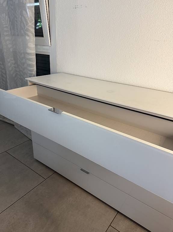 Cassettiere: Moderne Hochglanz-Kommode Weiss – Usato da Lengnau BE venduto da aya_2tvj 3