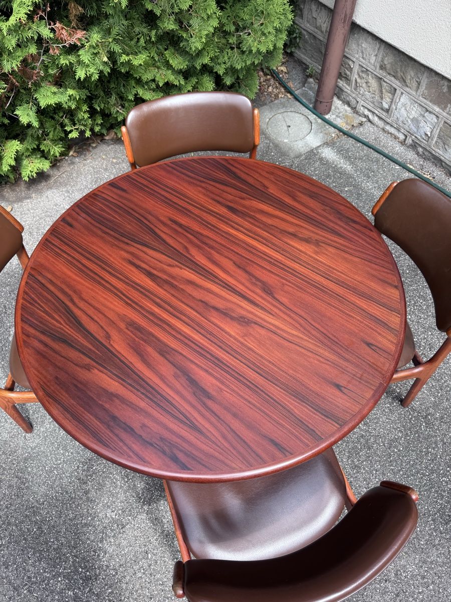 Tables: Superbe table à manger extensible danoise en palissandre  – D'occasion à Vésenaz par Angela.C3 7