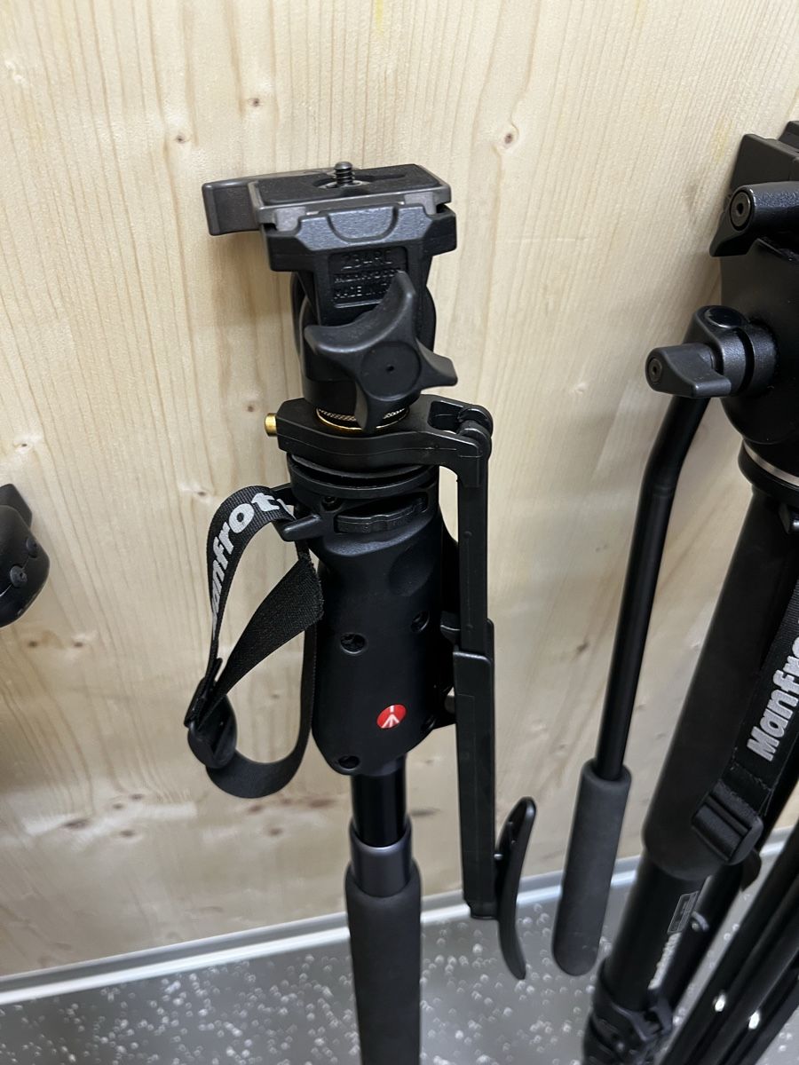 Manfrotto Altro in Decorazioni & Accessori: Manfrotto Stativ Set: 055PROB, 685B, 561B, 004B - Top! – Usato da Winterthur venduto da gue_yf9d 6