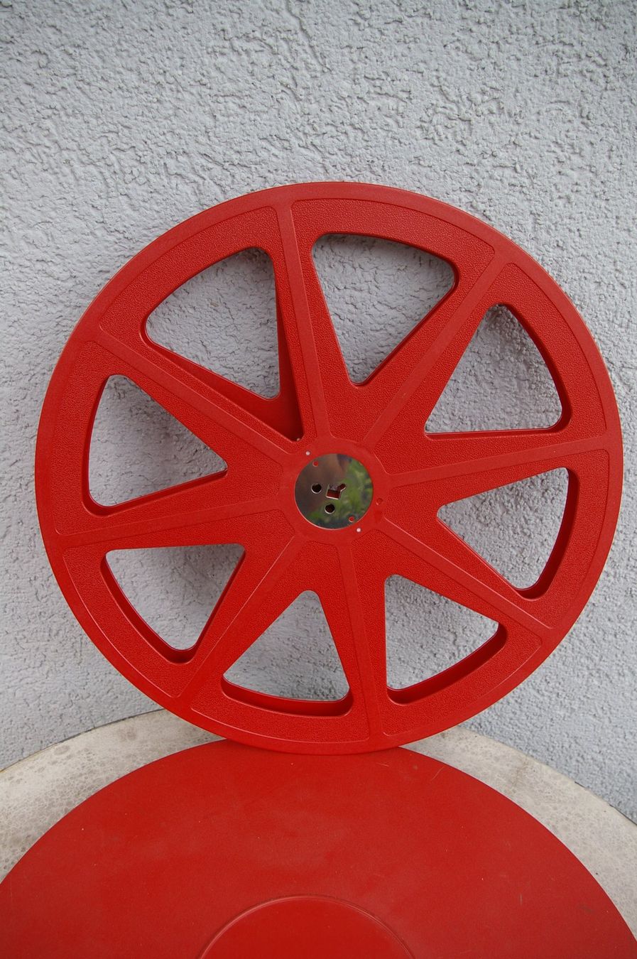 Home Cinema: 2 antike Schmalfilmspulen 16mm – Nuovo e nell'imballaggio originale da Niederurnen venduto da mowgli_1963 2