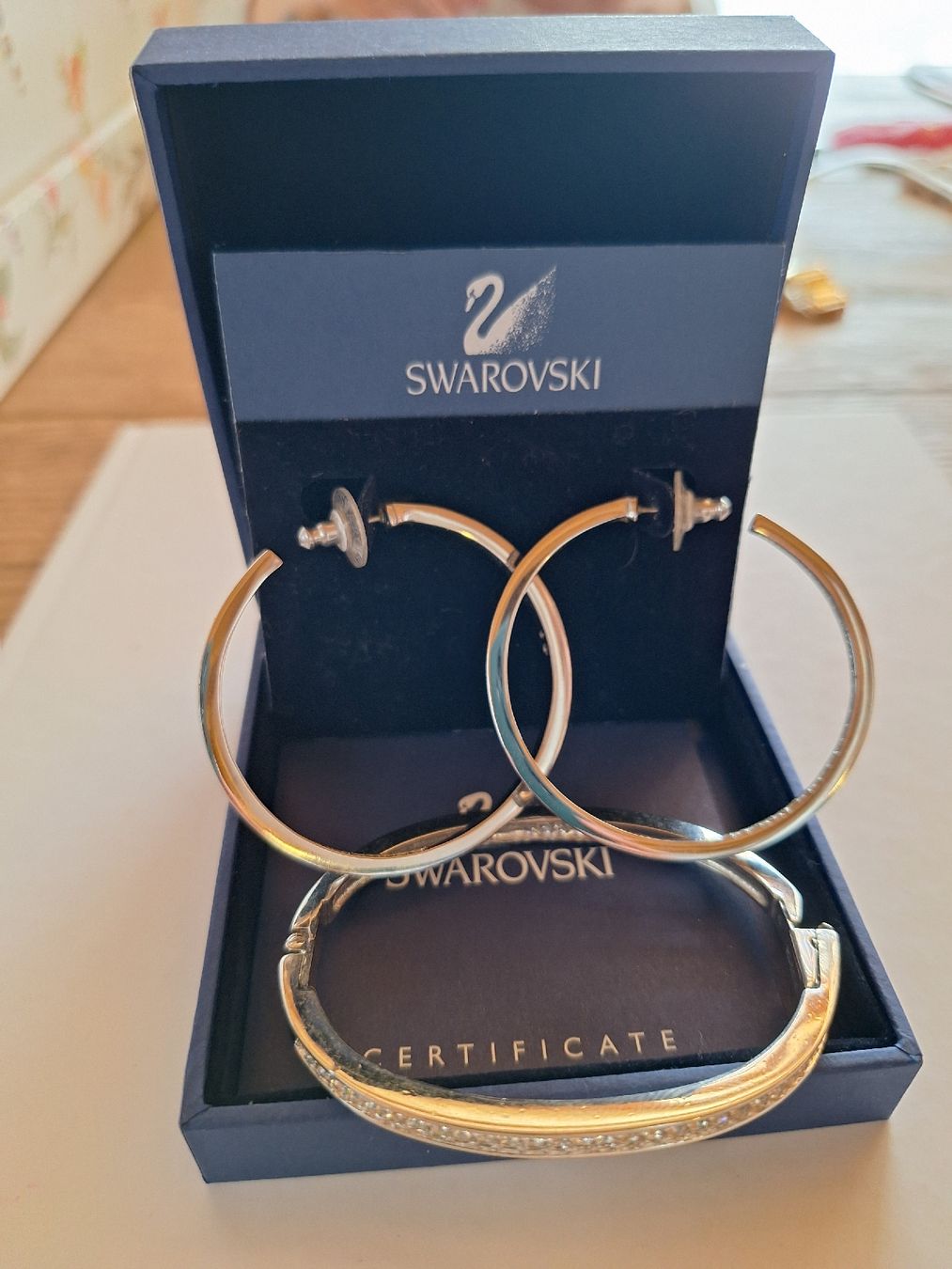 Swarovski Altri gioielli: Swarovski! Set regalo bracciale e orecchini ✨ – Usato da Riva San Vitale venduto da P.butti 1