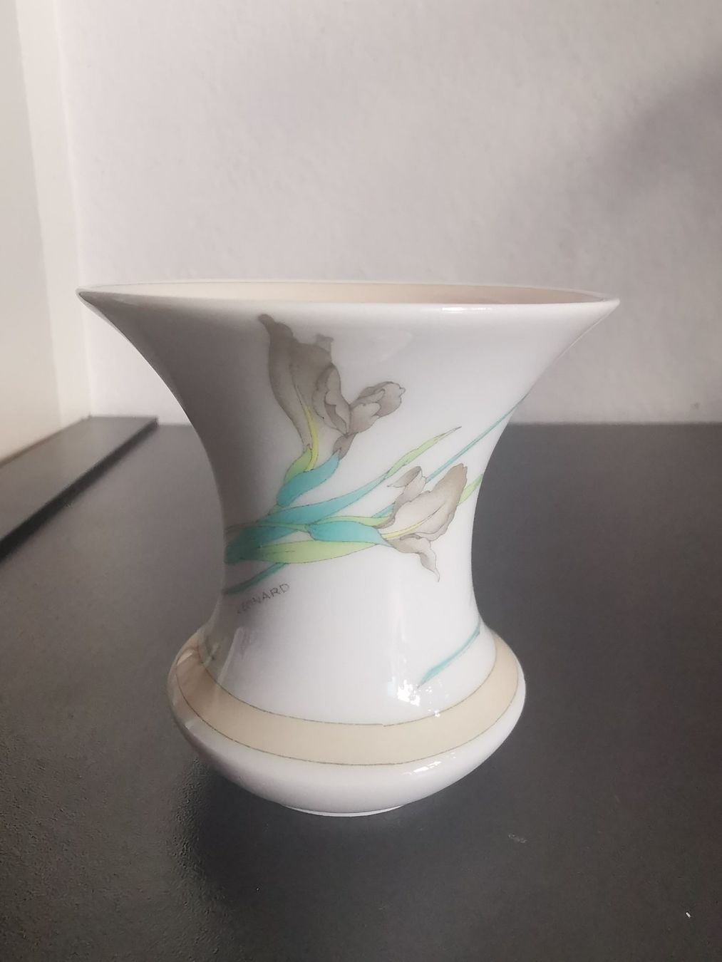 Hutschenreuther Vasen & Gefässe: Vase/ Blumenvase Hutschenreuther – Gebraucht aus Fribourg von SD1910 3