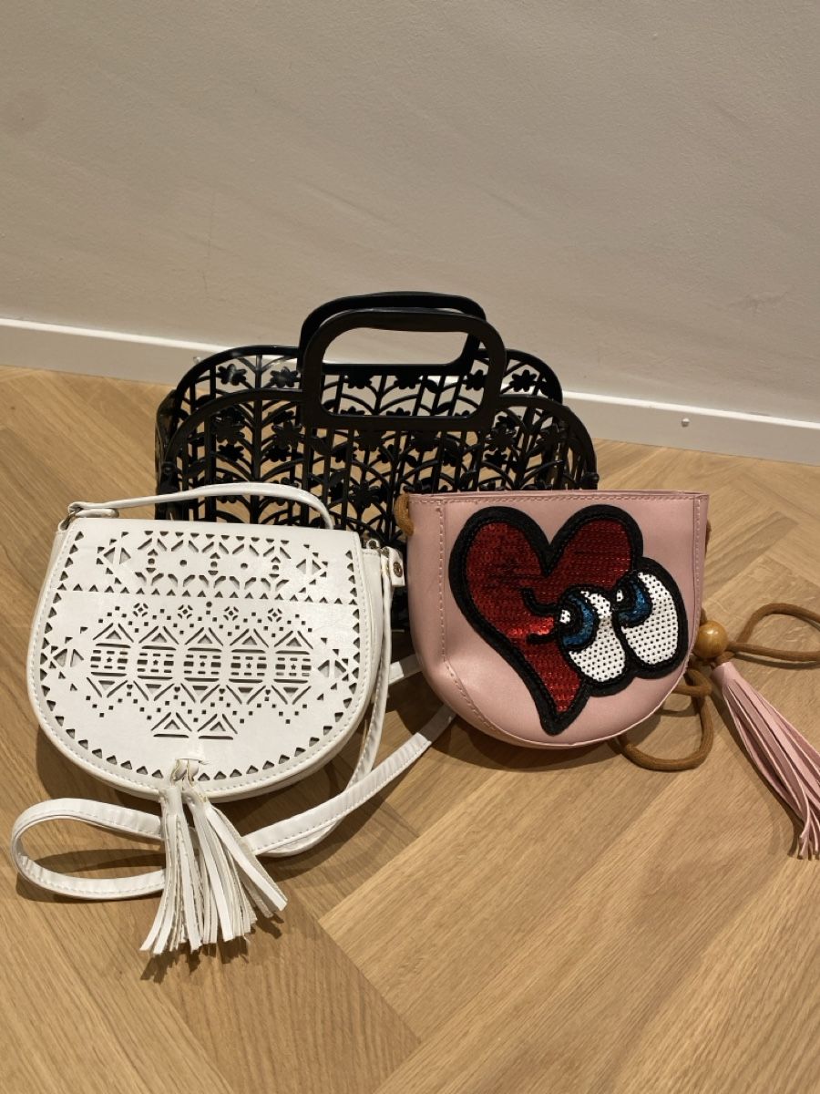 Sacs & sacs à dos: Taschen Mädchen – D'occasion à Hergiswil NW par sbrodego